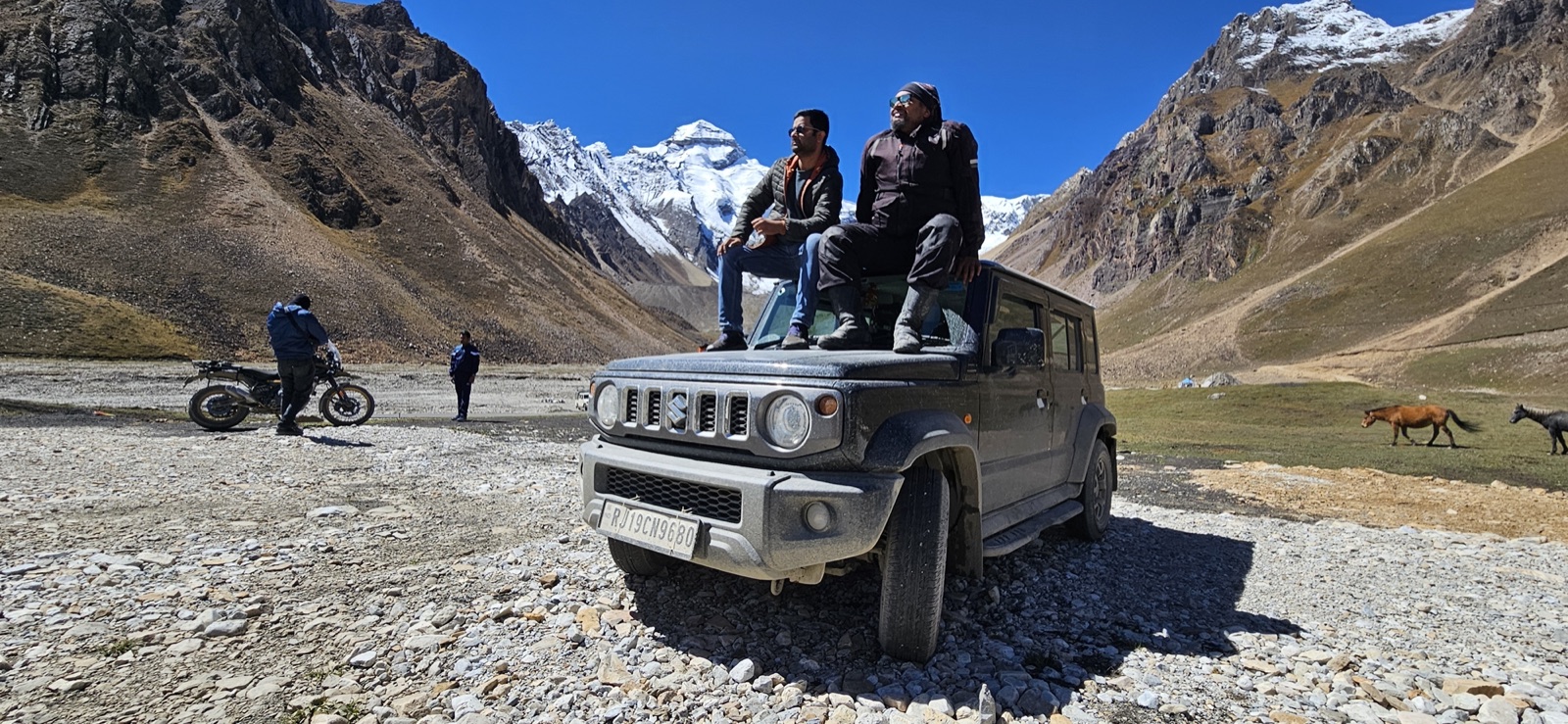 Expedition crew briefing in the valley